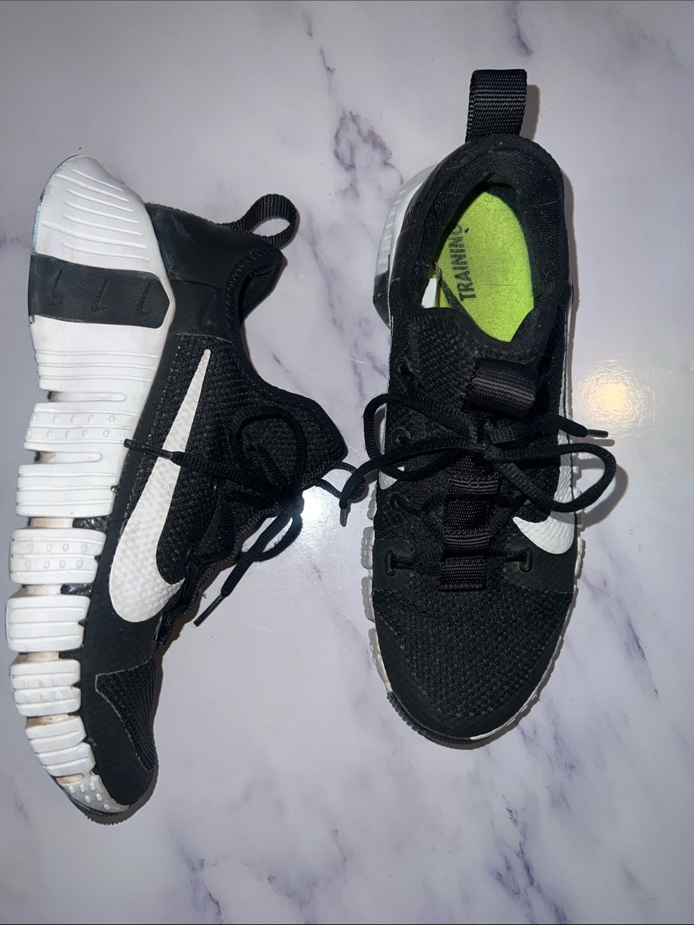 Nike Free Metcon 4 Women's 9.5 Black White Training Running Sneakers CJ6314-010